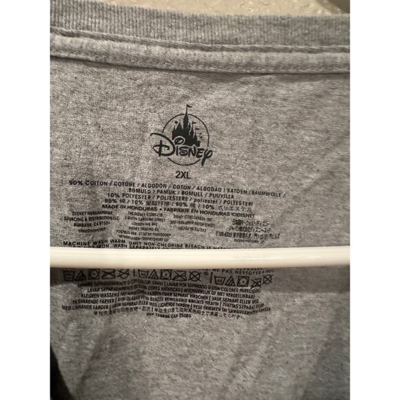 Disney Women Pride Mickey Mouse Glove Heart Gray Short Sleeve T-Shirt M 2XL - Picture 5 of 5